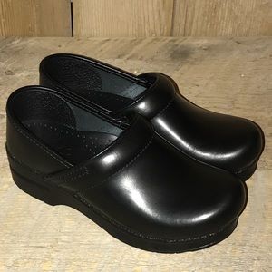 Dansko Professional Black Clogs Women’s EU 36